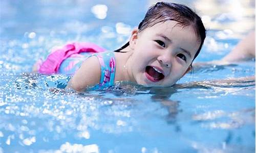 3岁儿童游泳_3岁儿童游泳圈种类及选择